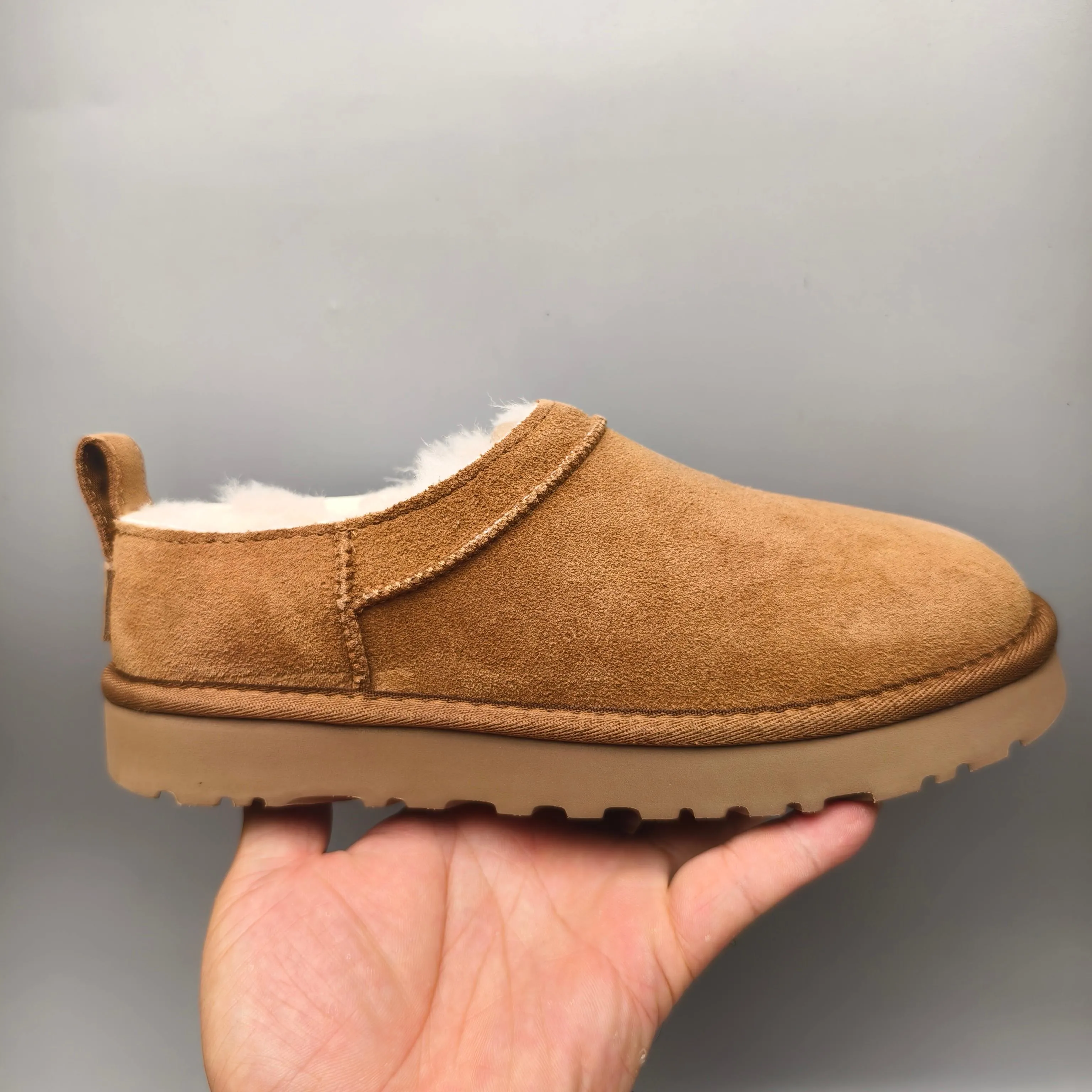 💰420 UGG sheepskin all-in-one snow boots 3891 one-legged classic women's shoes. Color: maroon, black, sand, twilight pink, chocolate. Matching sizes: 35-41